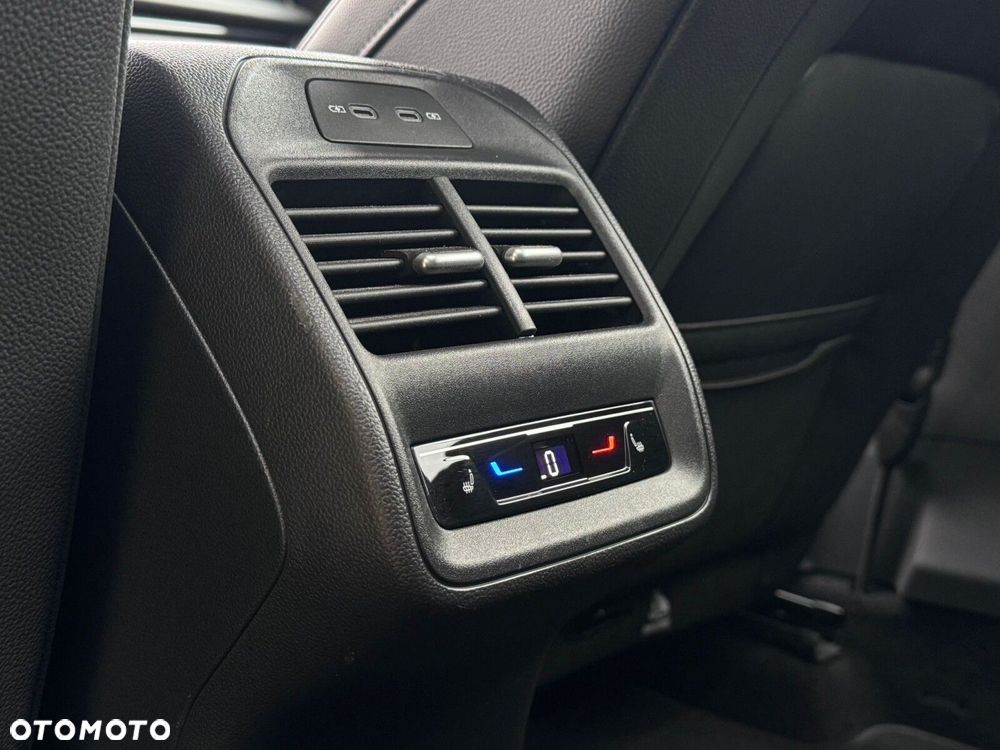 Skoda Superb 2.0 TSI L&K DSG - 23