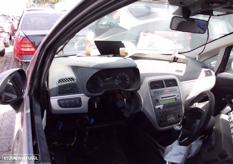 Peças Fiat Grande Punto (199_) 2005 a 2010 - 25