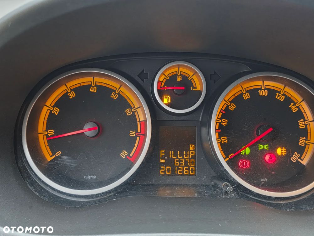 Opel Corsa 1.4 16V Color Edition - 16