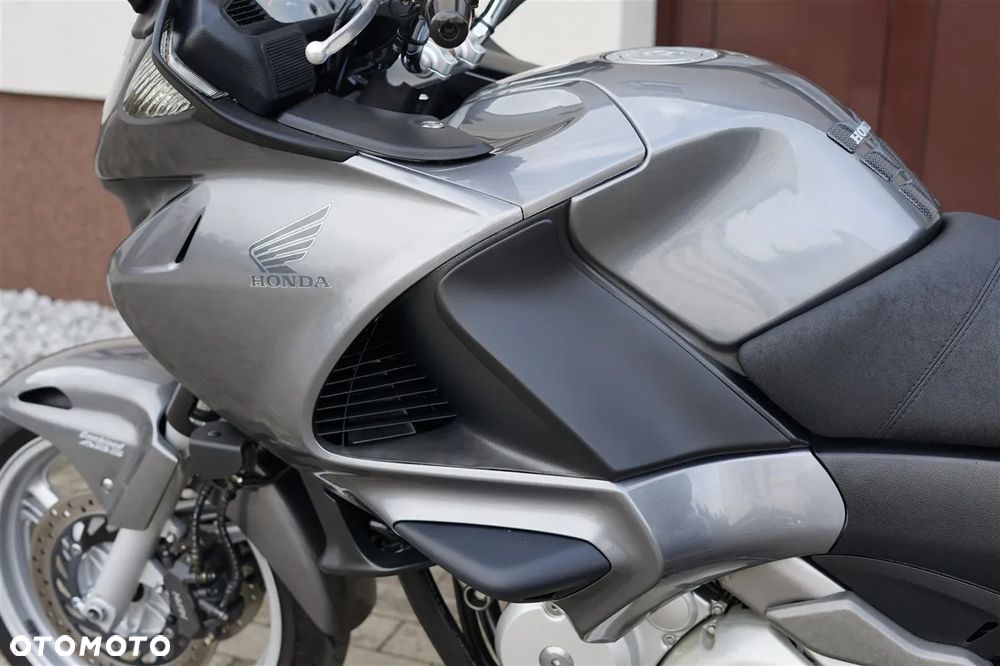 Honda NT - 27