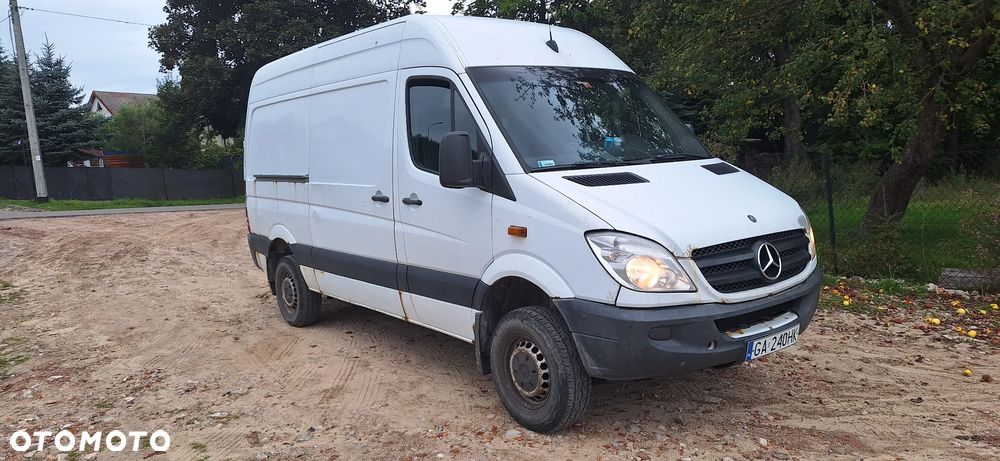 Mercedes-Benz Sprinter - 1