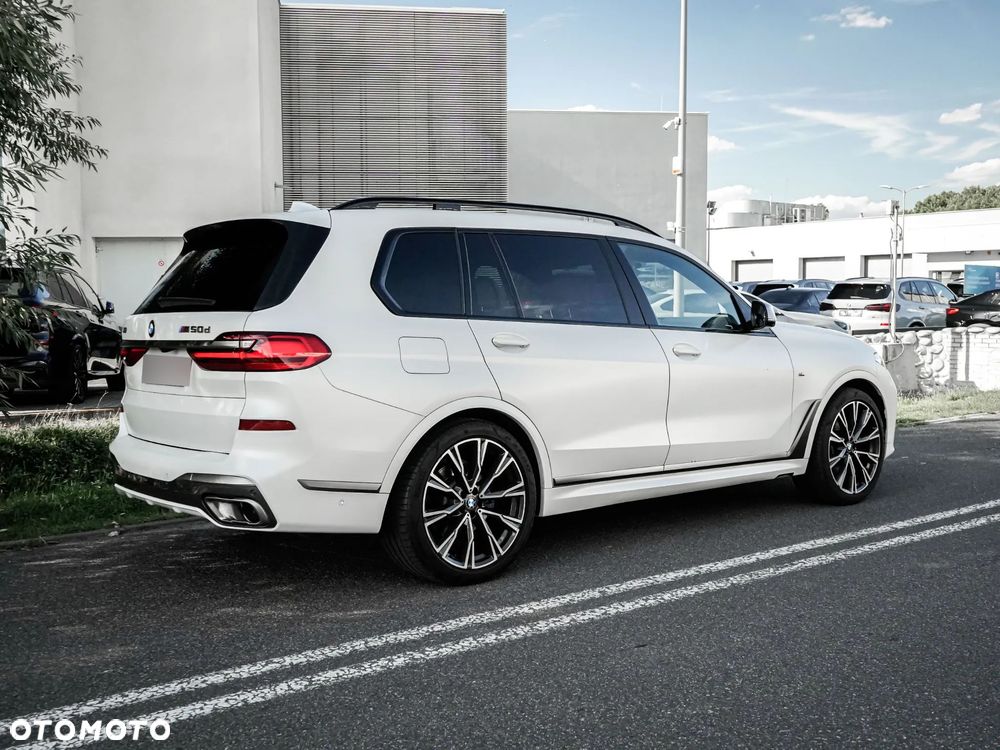 BMW X7 M50d - 4