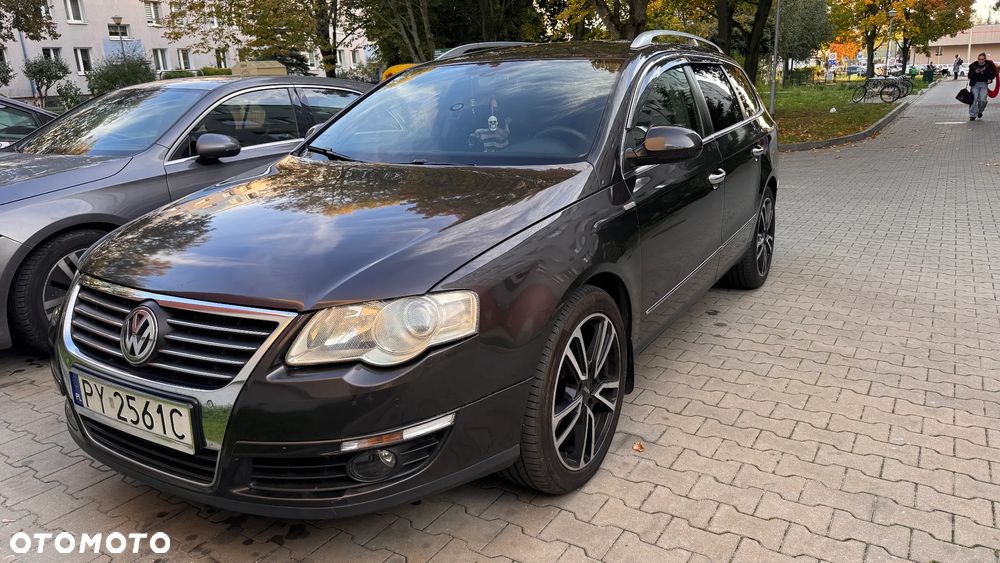 Volkswagen Passat 2.0 TDI Highline DSG - 2
