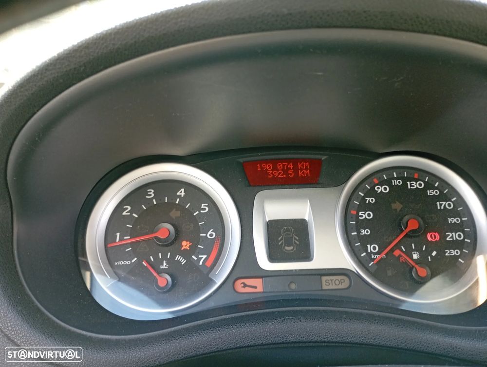 Renault Clio 1.2 16V Fairway - 2