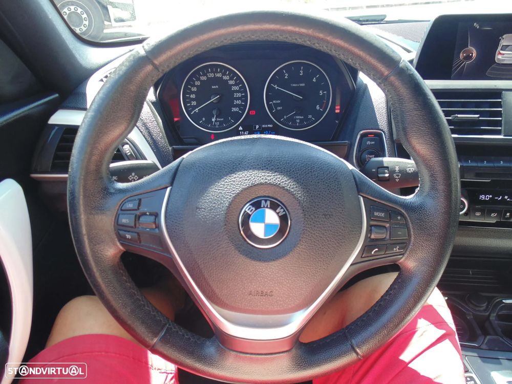 BMW 116 d Line Urban Auto - 24