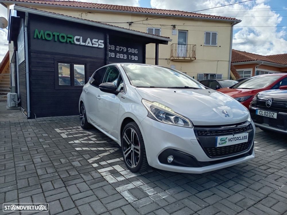 Peugeot 208 1.2 PureTech GT Line - 2