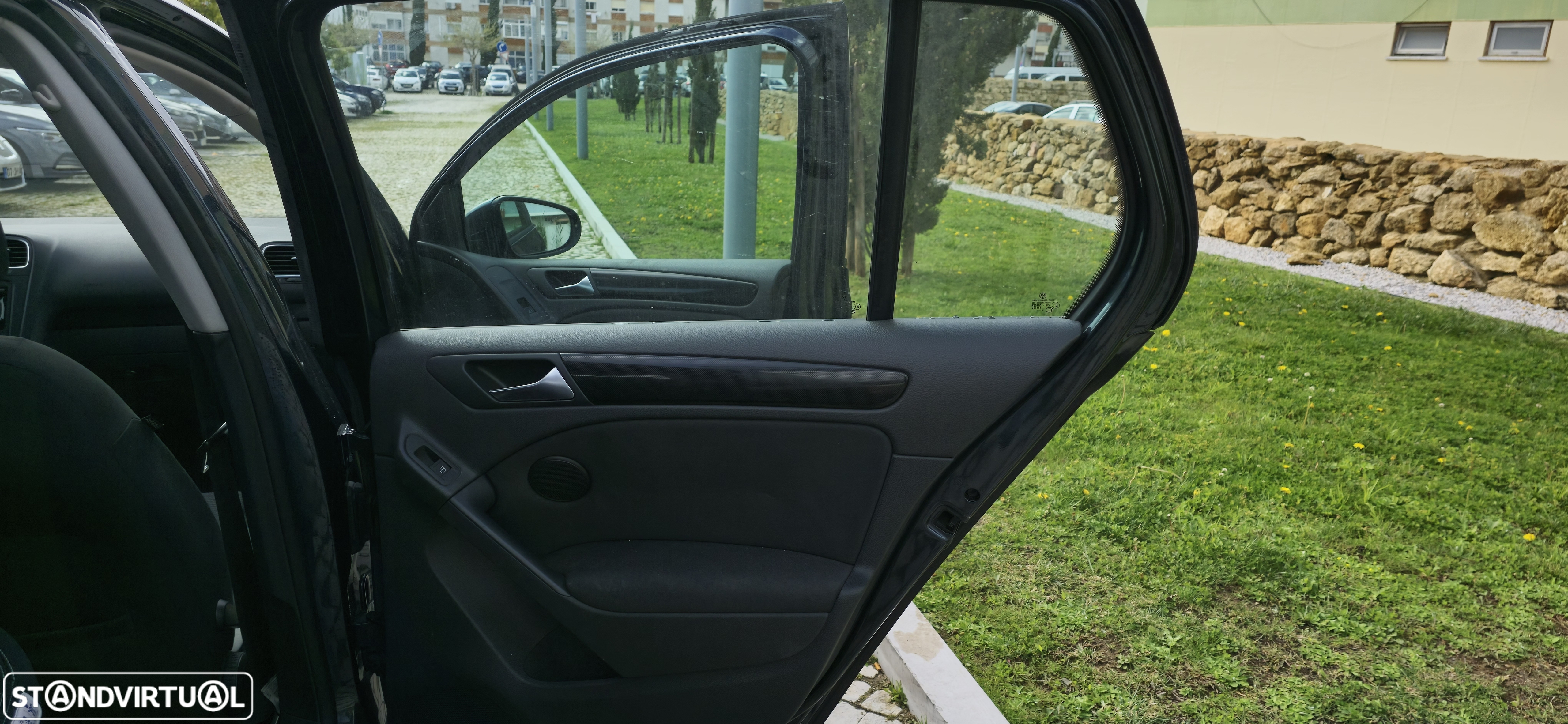 VW Golf 1.6 TDi Confortline - 16