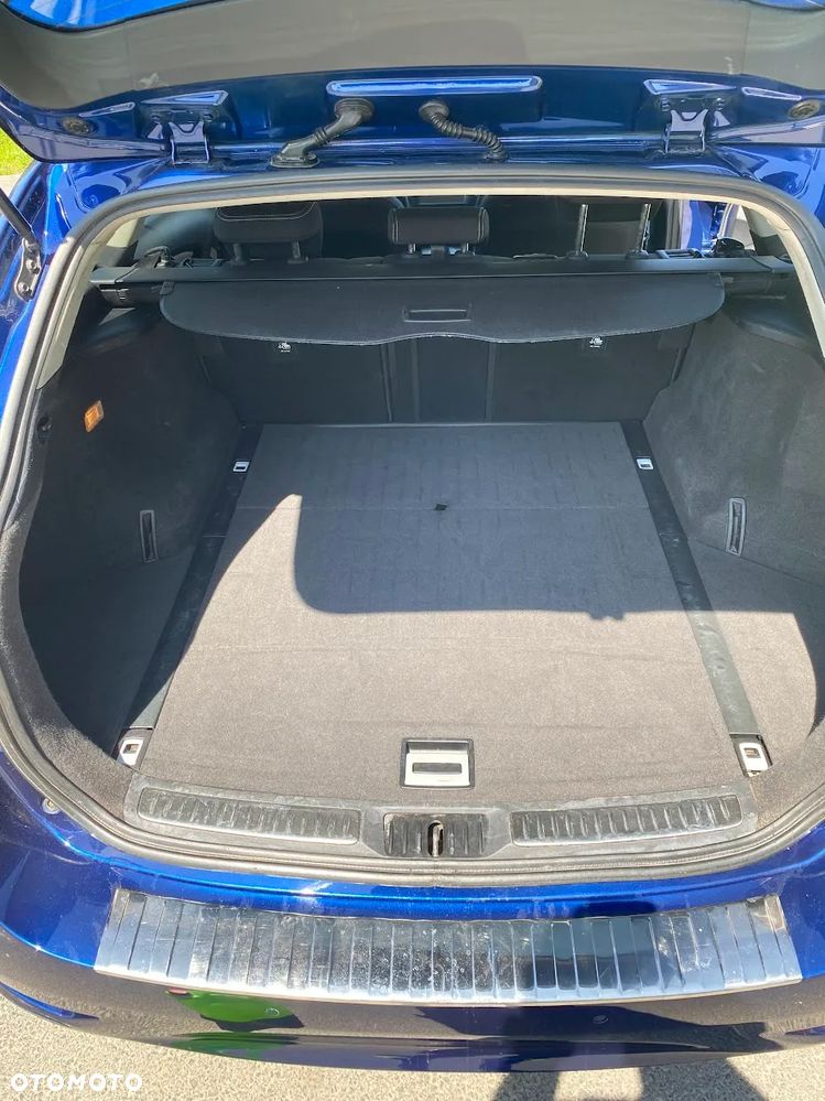 Toyota Avensis 2.0 D-4D Premium - 15