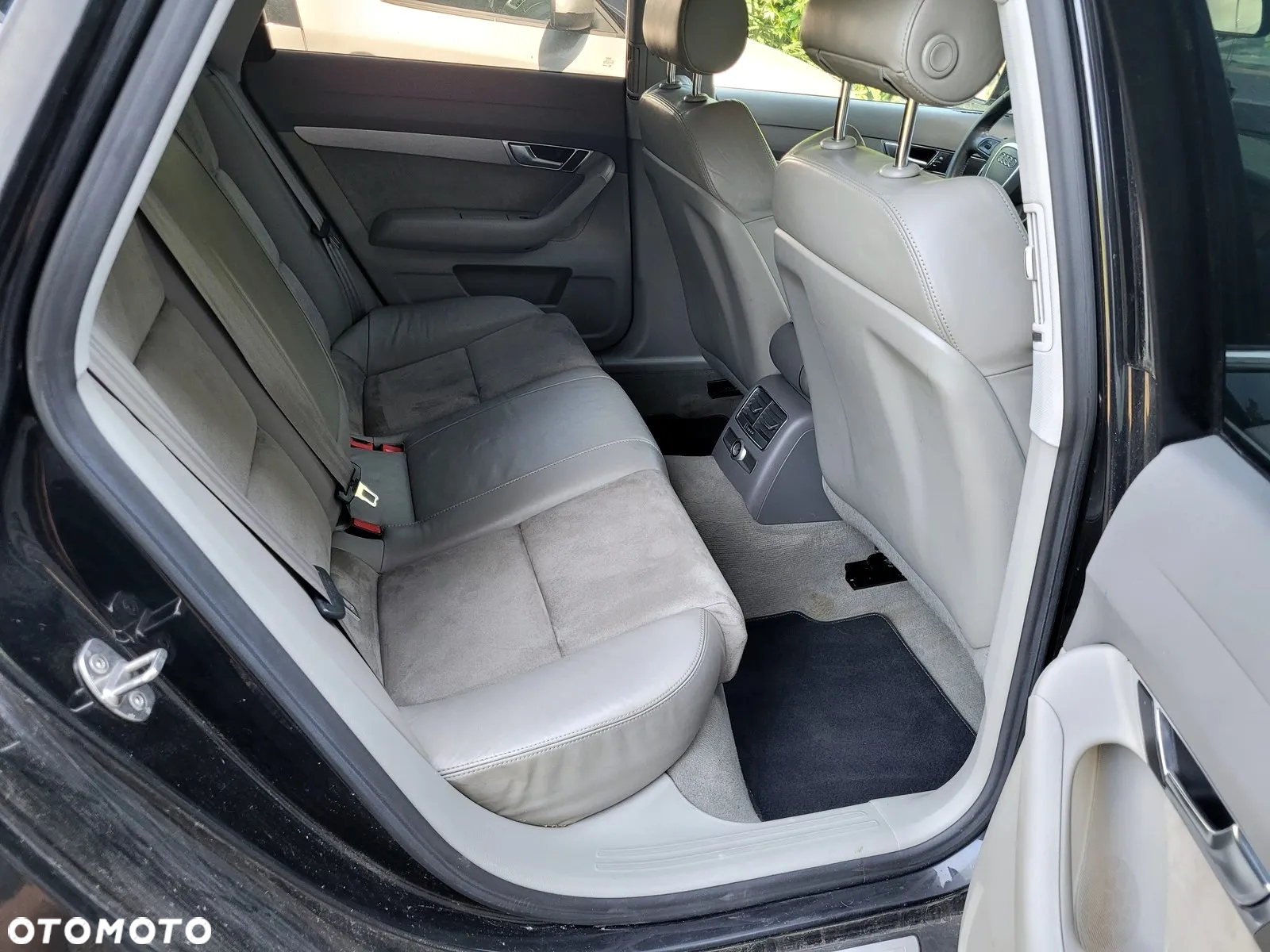Audi A6 2.4 Multitronic - 8