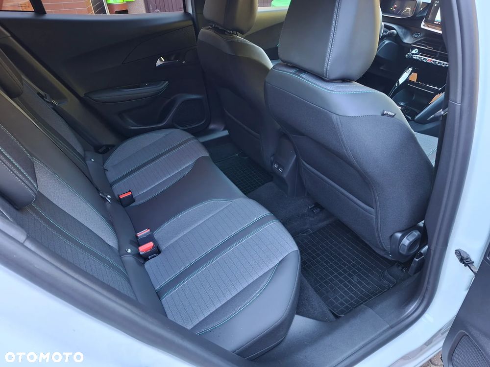 Peugeot 2008 1.2 PureTech Allure Pack S&S EAT8 - 21