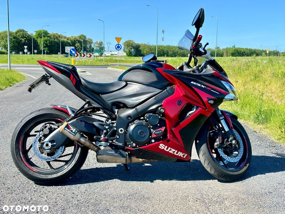 Suzuki GSX 1000 - 2