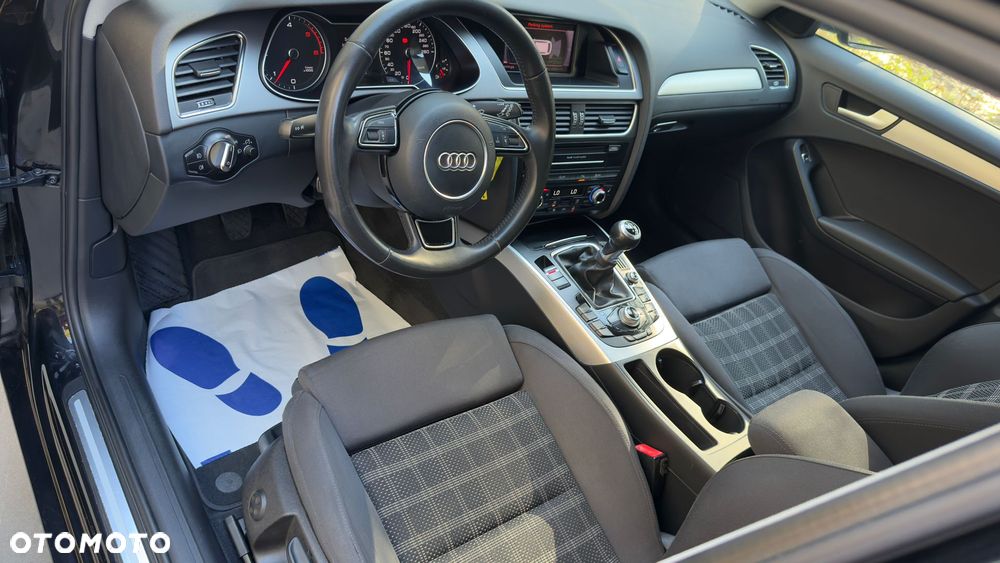 Audi A4 Avant 2.0 TDI DPF Ambiente - 17