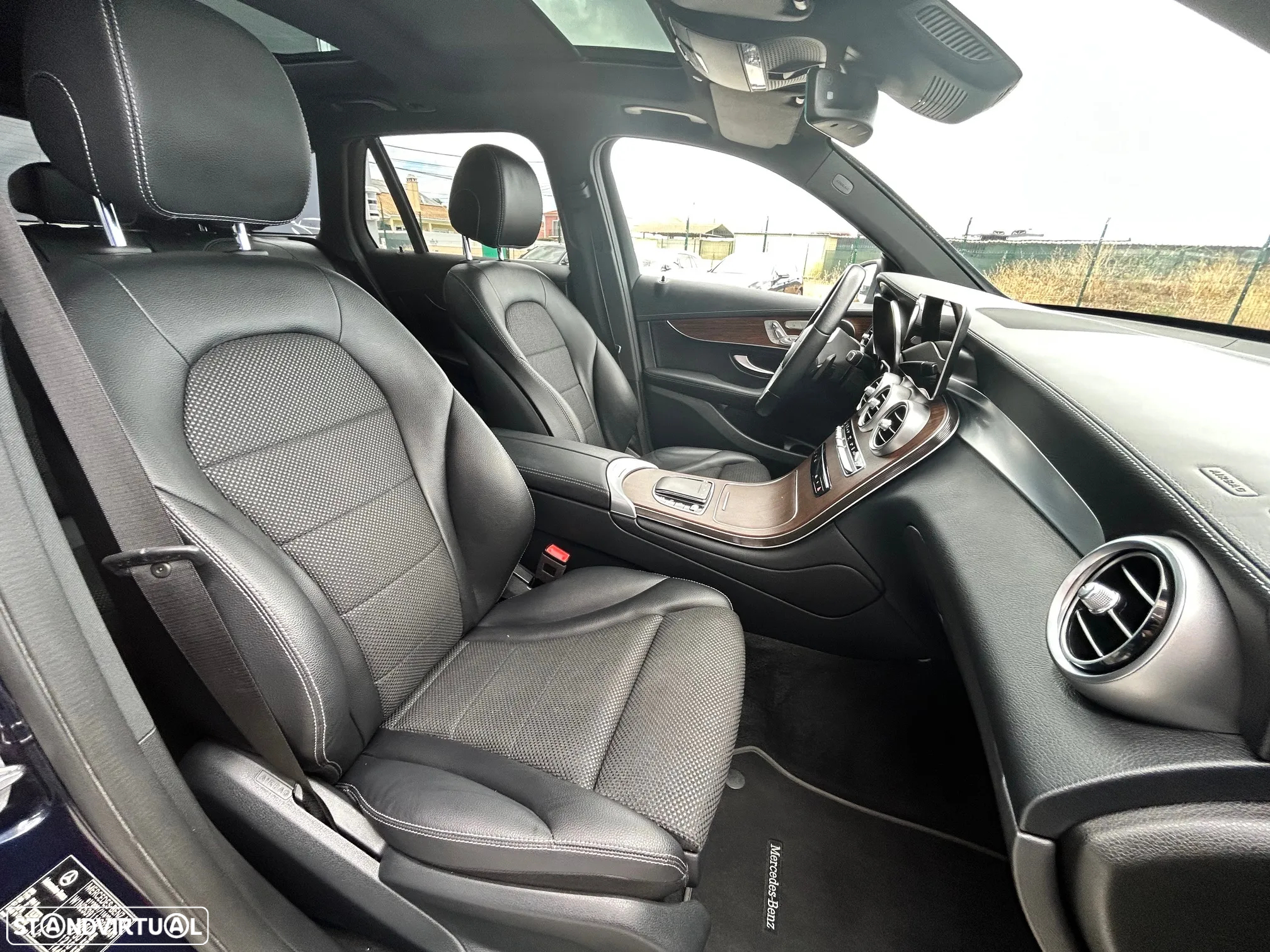 Mercedes-Benz GLC 300 de 4Matic - 21
