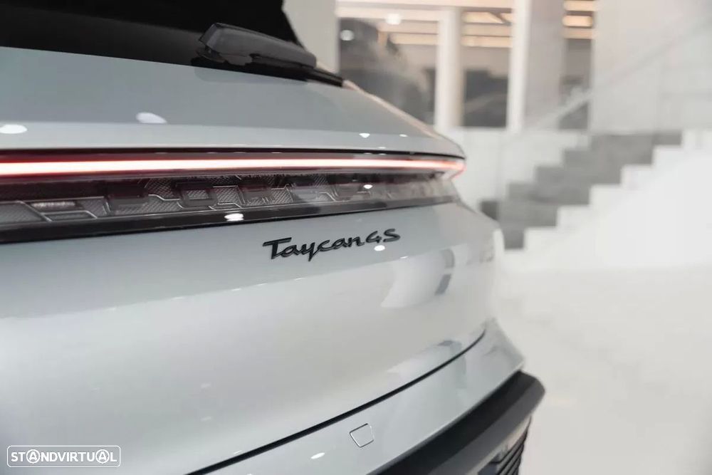 Porsche Taycan Sport Turismo 4S - 12