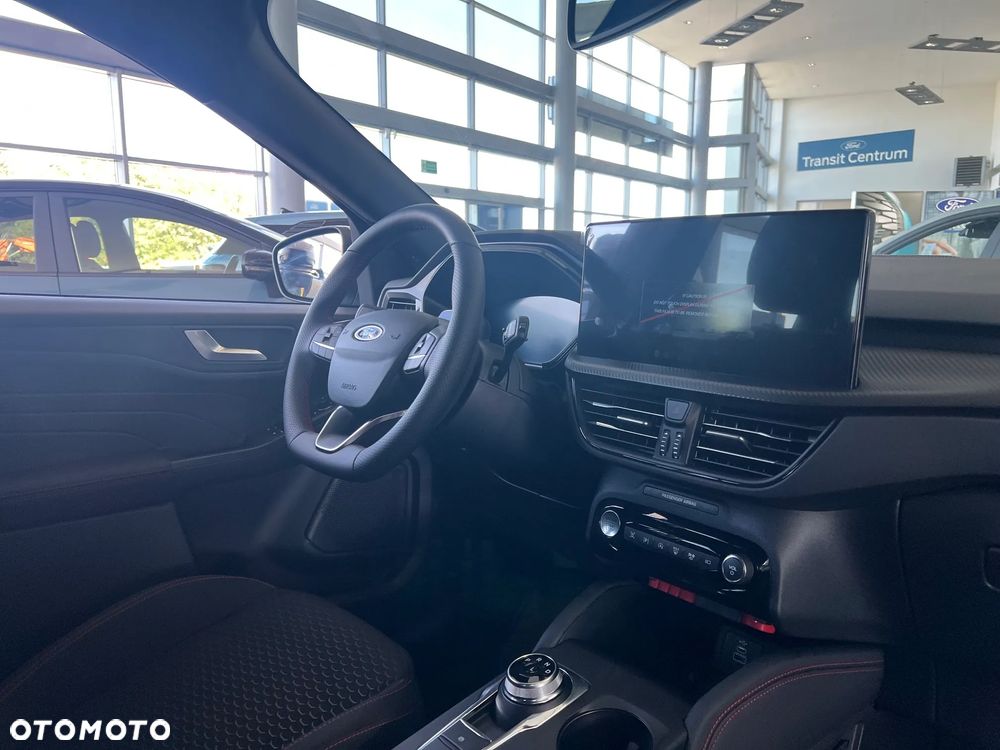 Ford Kuga - 10