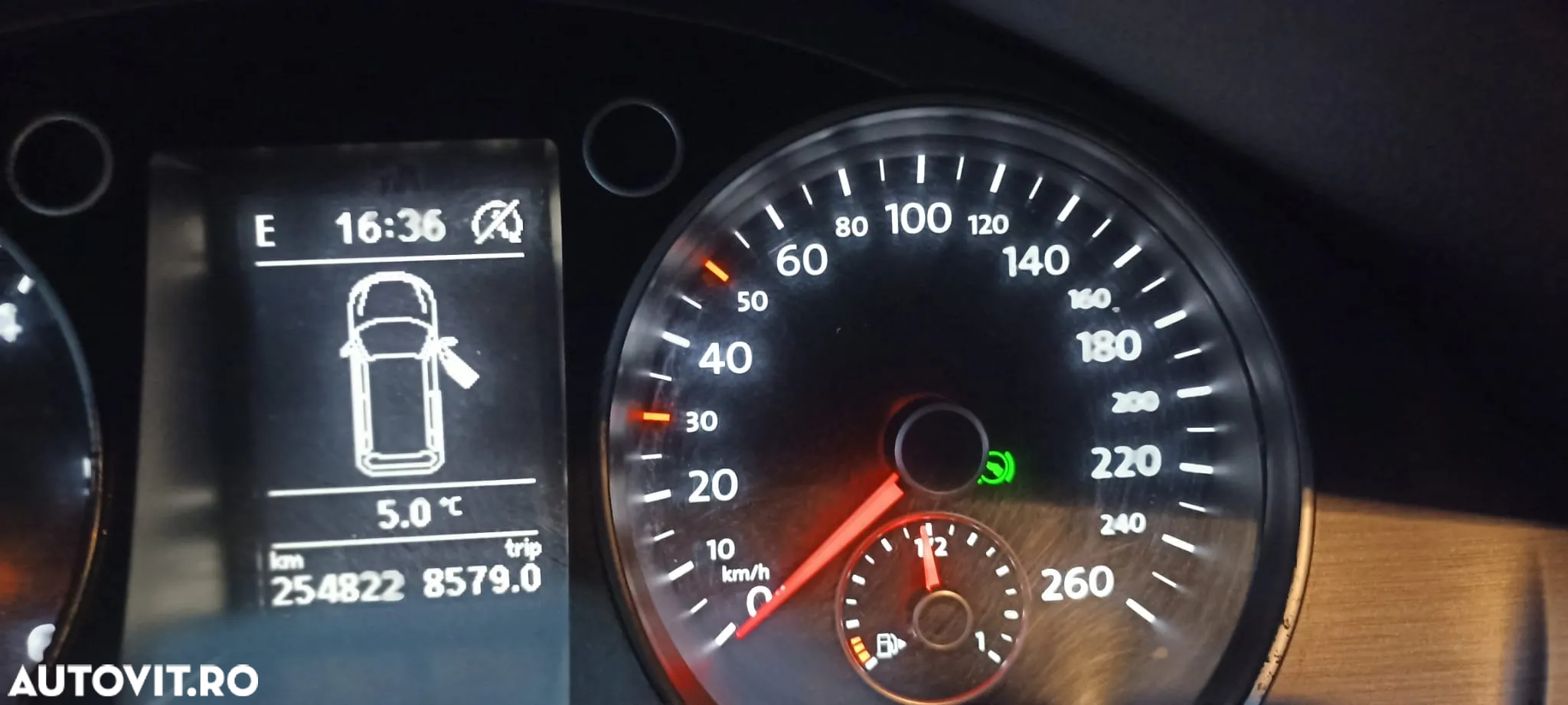 Volkswagen Passat Variant 2.0 TDI BlueMotion Technology DSG Comfortline - 11