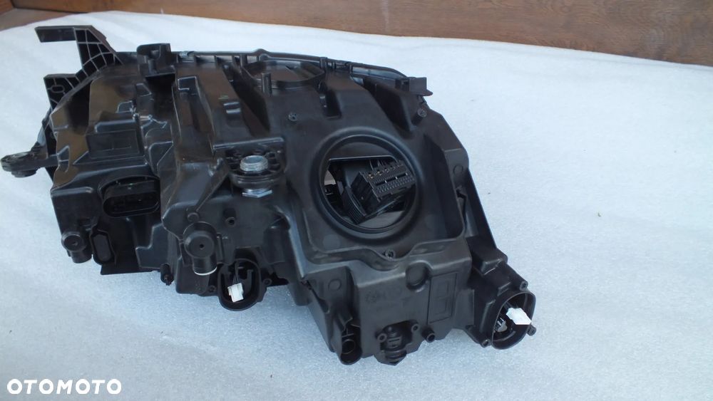 Lampa przednia lewa Skoda Octavia IV 5E494101 - 10