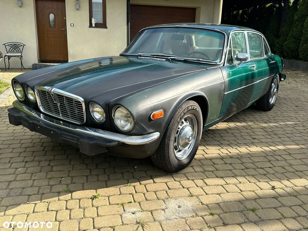 Jaguar XJ - 7
