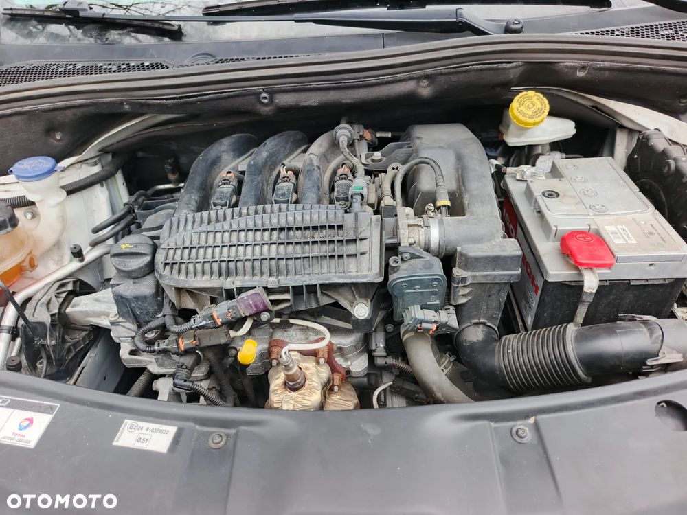 Peugeot 2008 PureTech 82 Style - 16