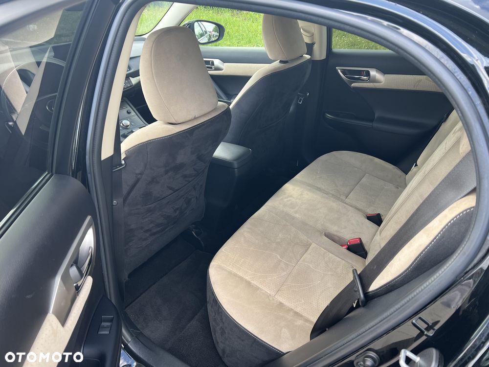 Lexus CT 200h Elegance EU6 - 11