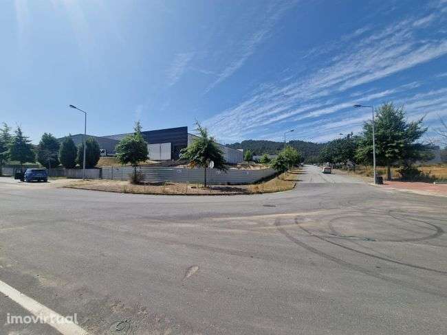 Fantástico terreno no parque industrial de Geme! - Grande imagem: 3/10