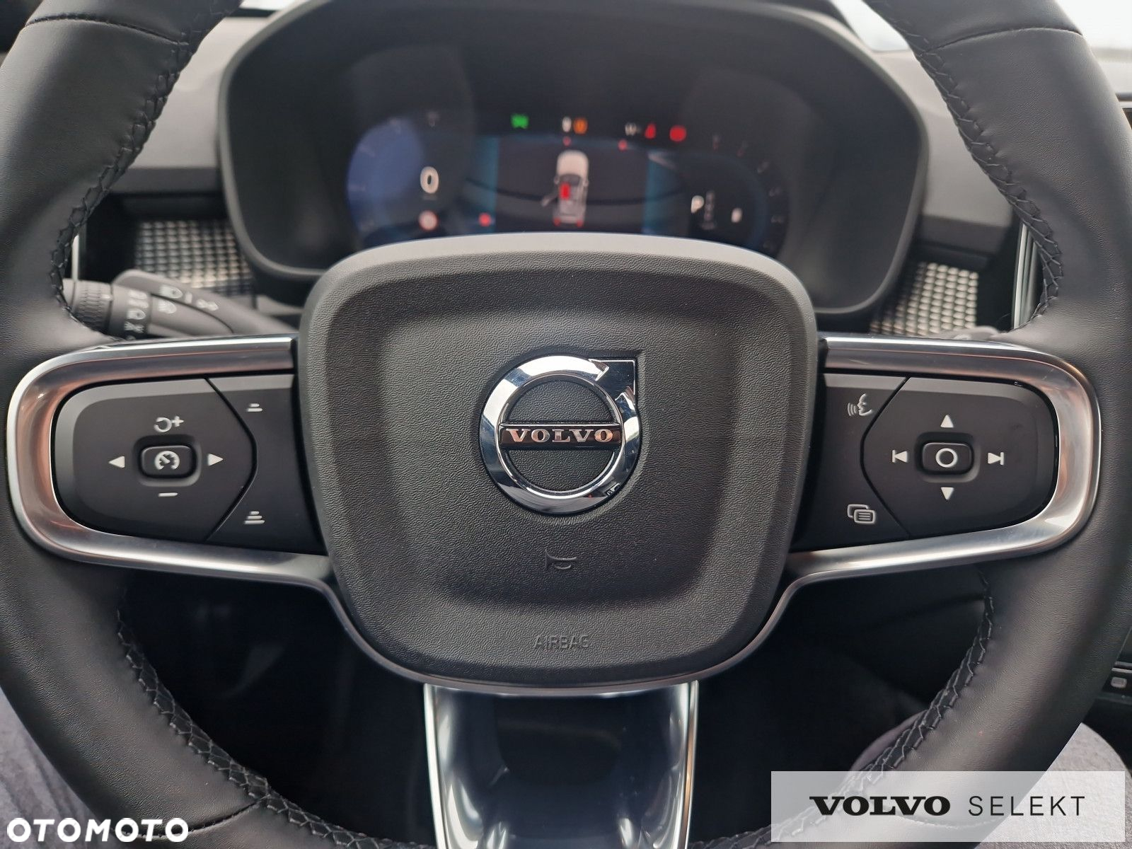 Volvo XC 40 - 25