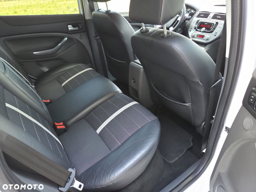 Ford Kuga 2.0 TDCi 2x4 Champions Edition - 14