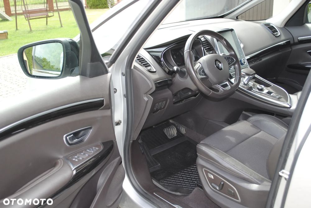 Renault Espace 1.6 dCi Energy Initiale Paris EDC 7os - 14