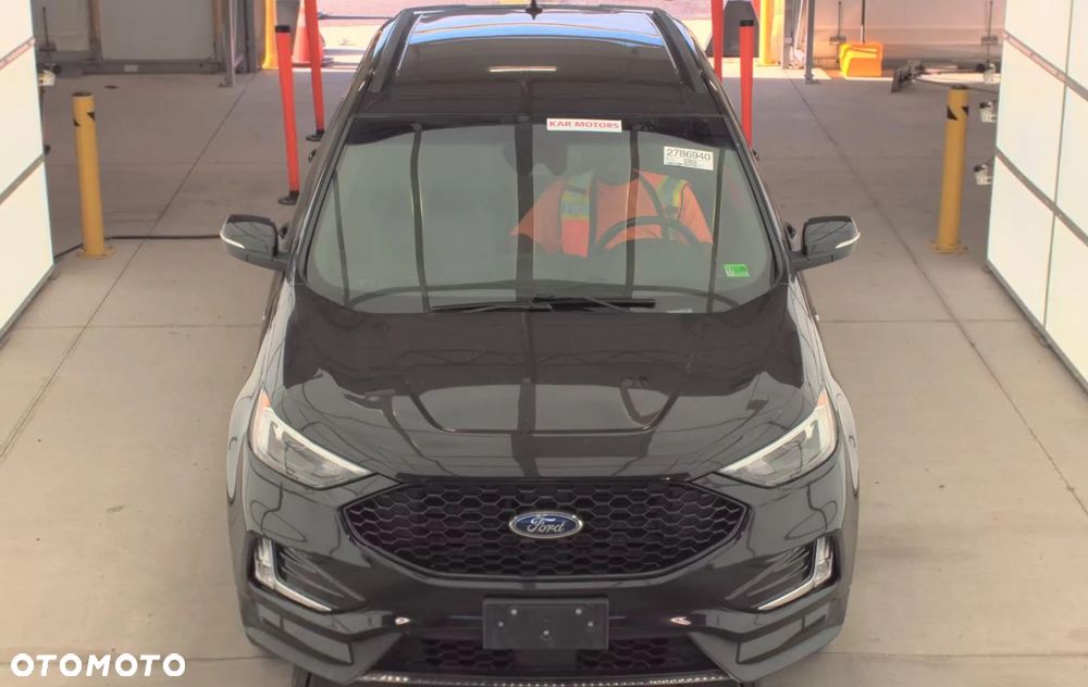 Ford Edge - 4