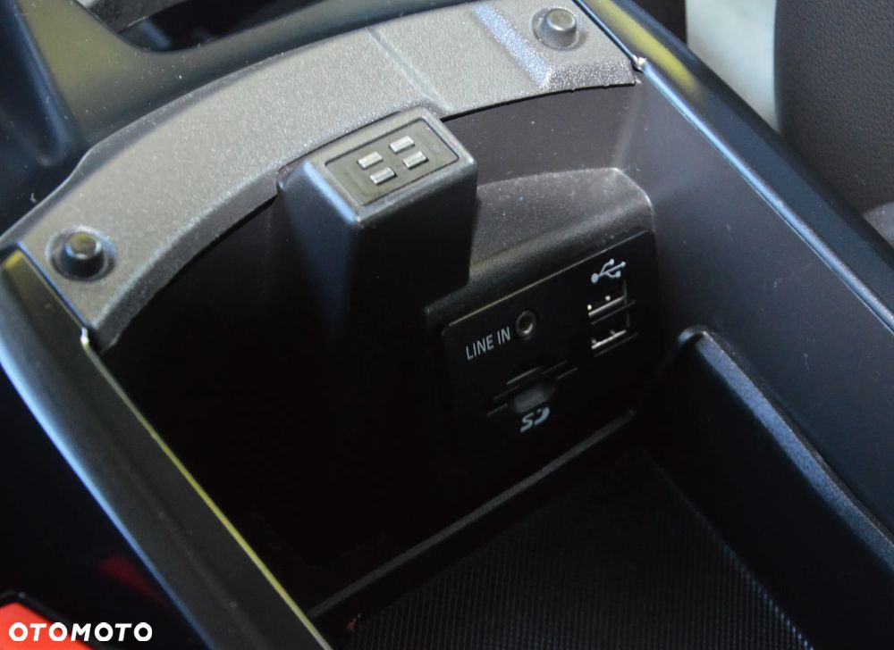 Ford C-MAX - 25