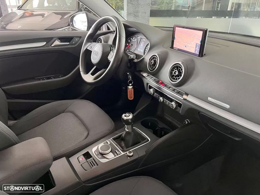 Audi A3 Sportback 30 TFSI - 16