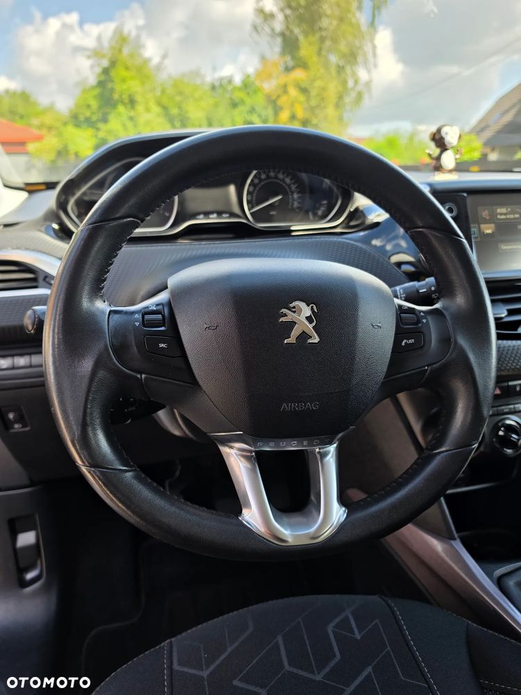 Peugeot 2008 - 23