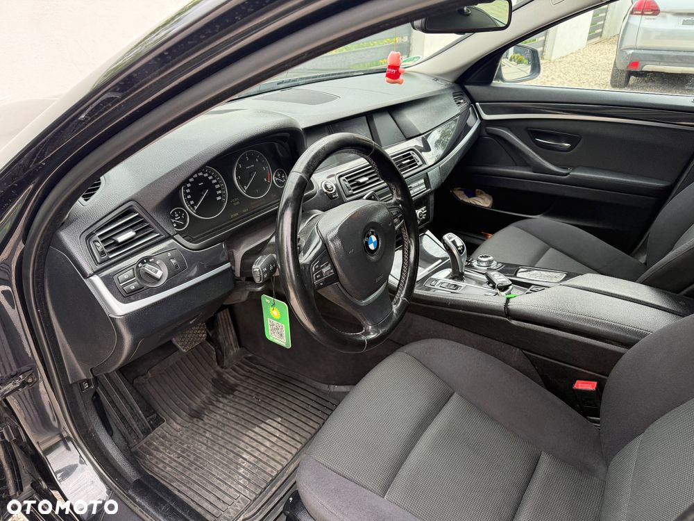BMW Seria 5 520d Sport-Aut - 20