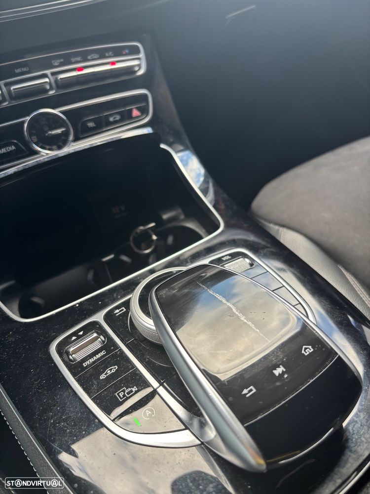 Mercedes-Benz E 220 d AMG Line - 6