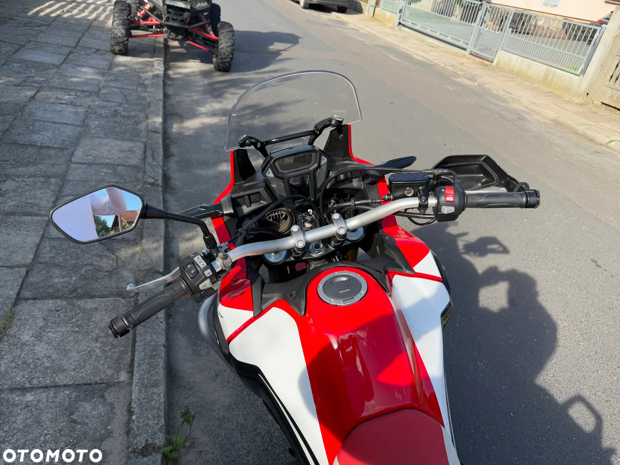 Honda CRF - 9