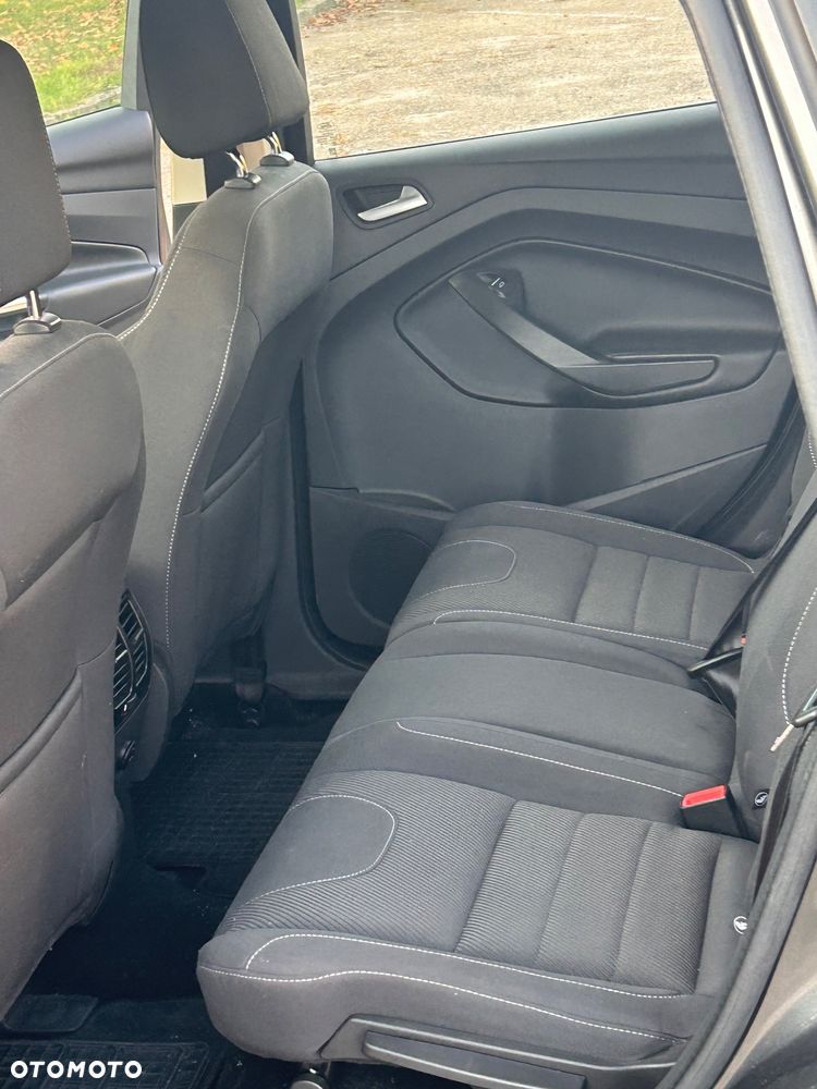 Ford Kuga - 9