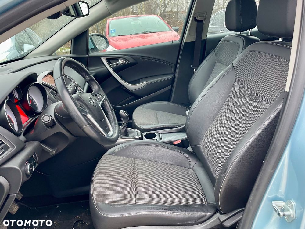 Opel Astra 1.6 NAVI - 19