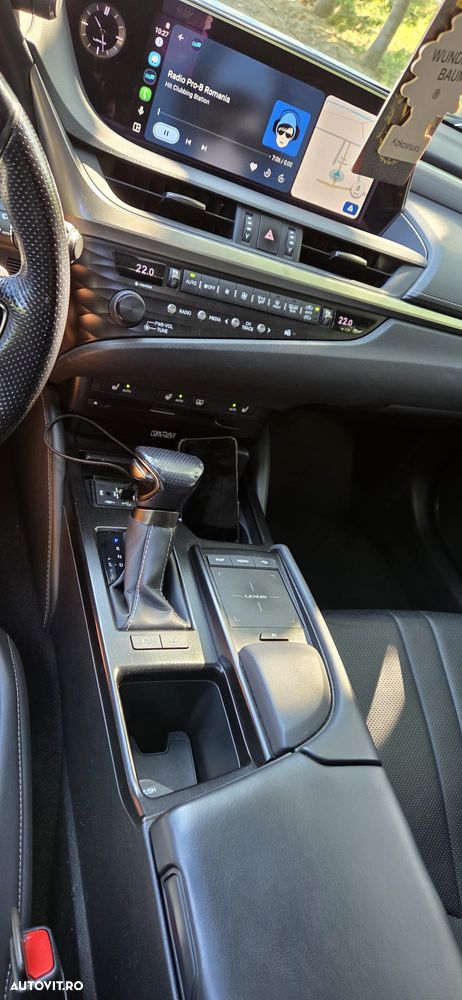 Lexus Seria ES 300h F Sport - 13