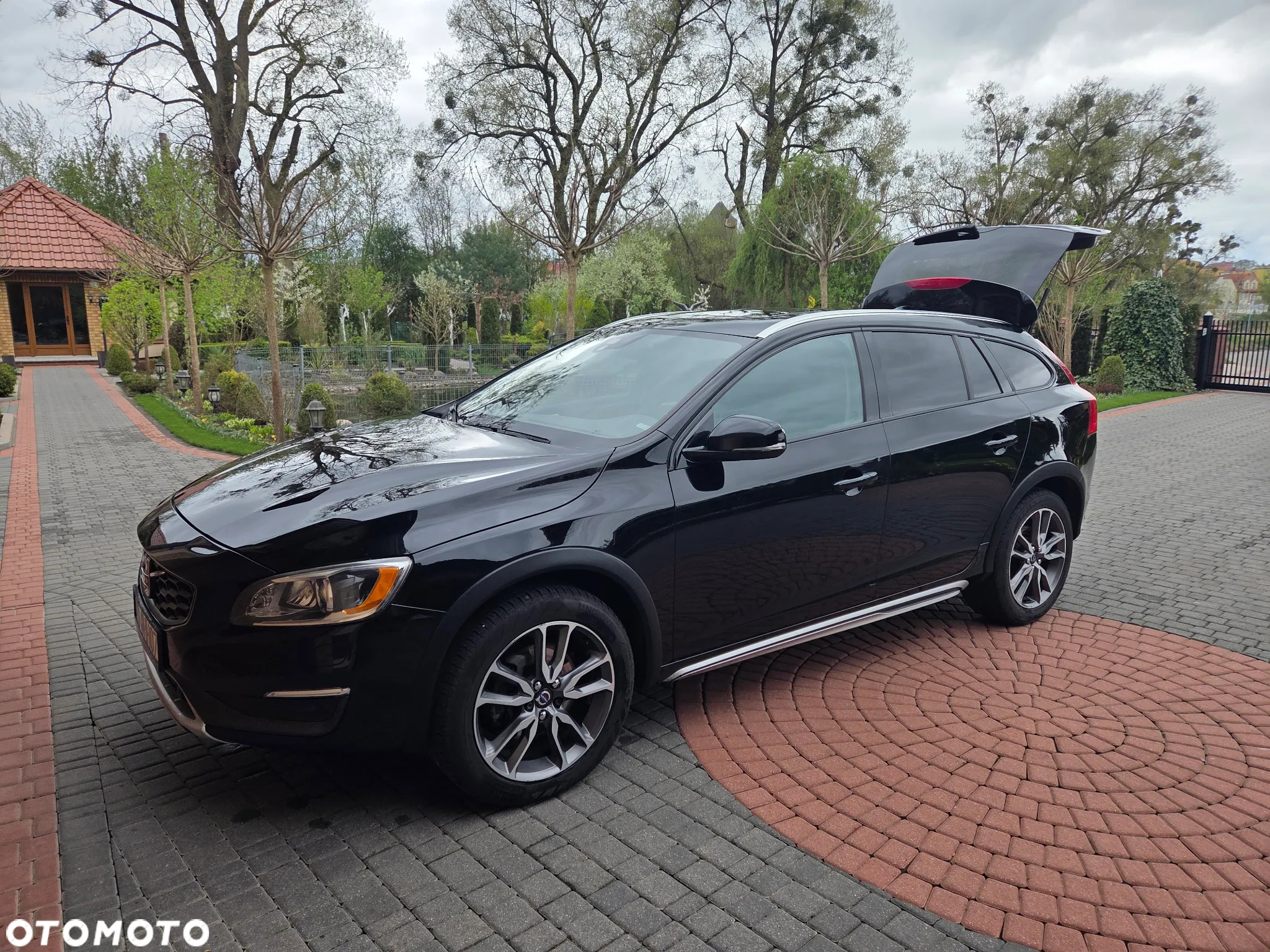 Volvo V60 Cross Country T5 AWD Summum - 26