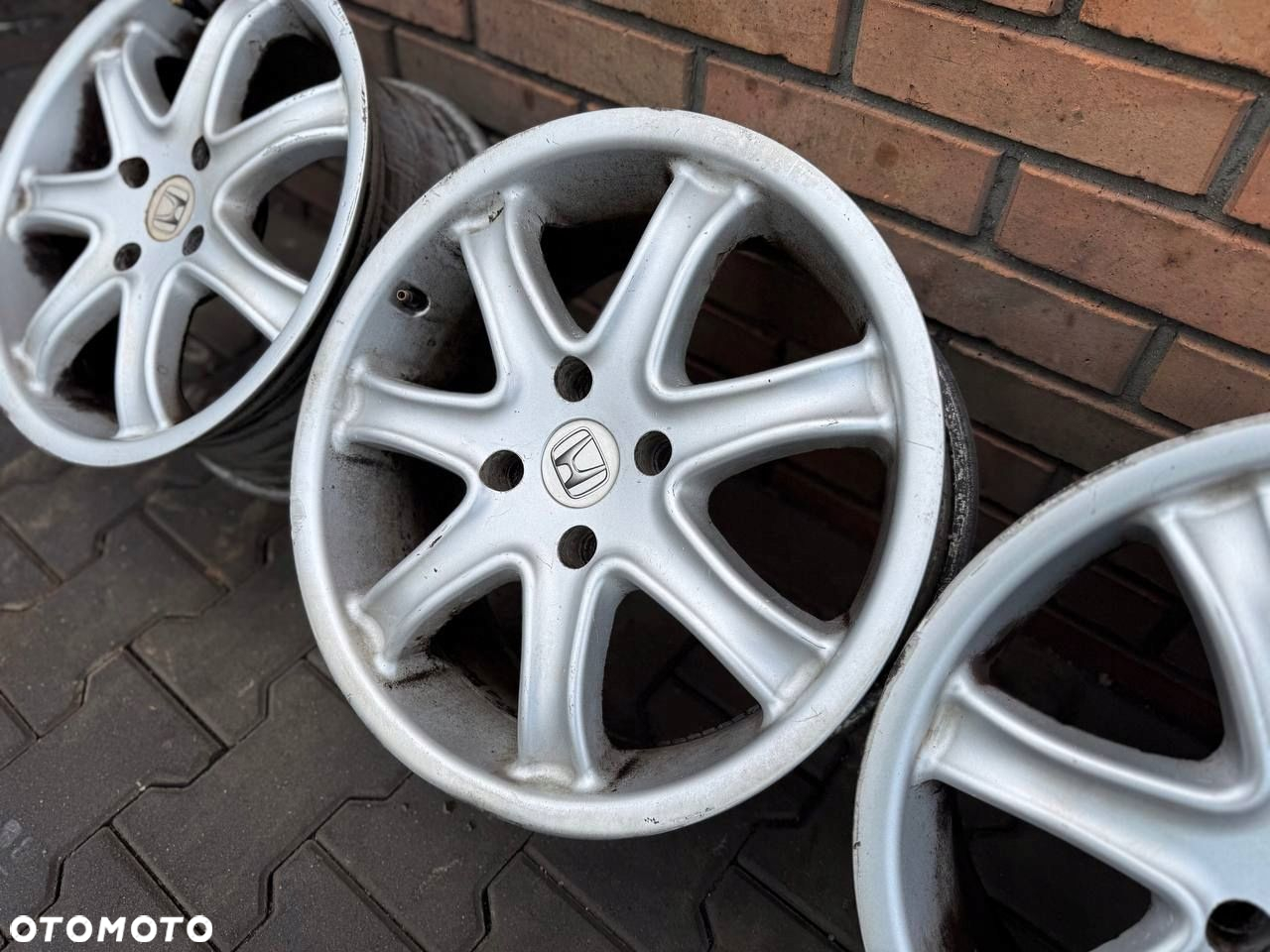 FELGI ALUMINIOWE POSTERT 4X114,3 17 x 7,5J - 2