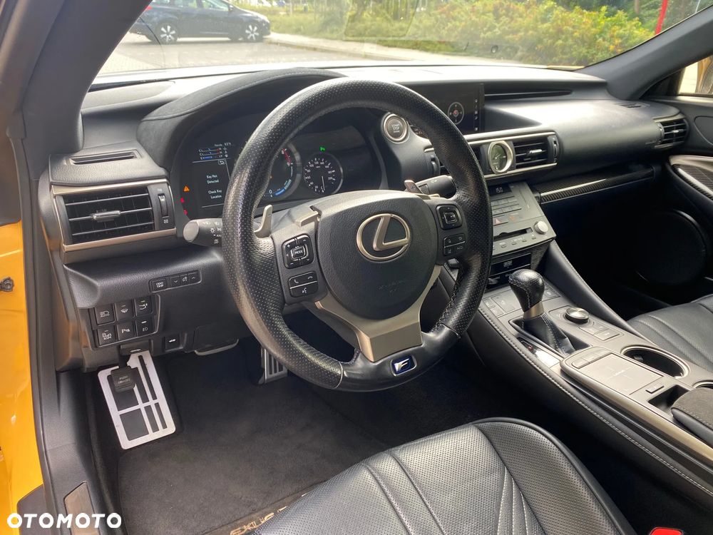 Lexus RC F Carbon - 18