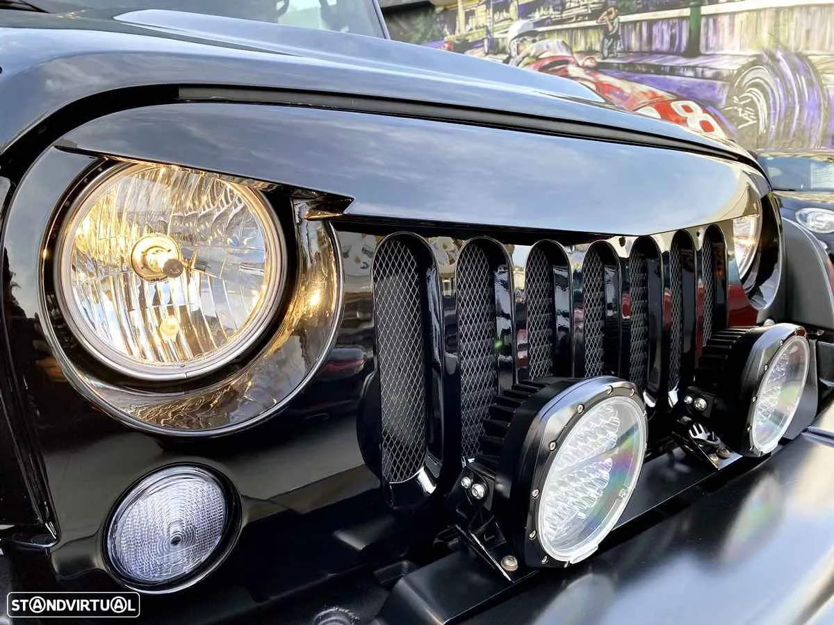 Jeep Wrangler - 42