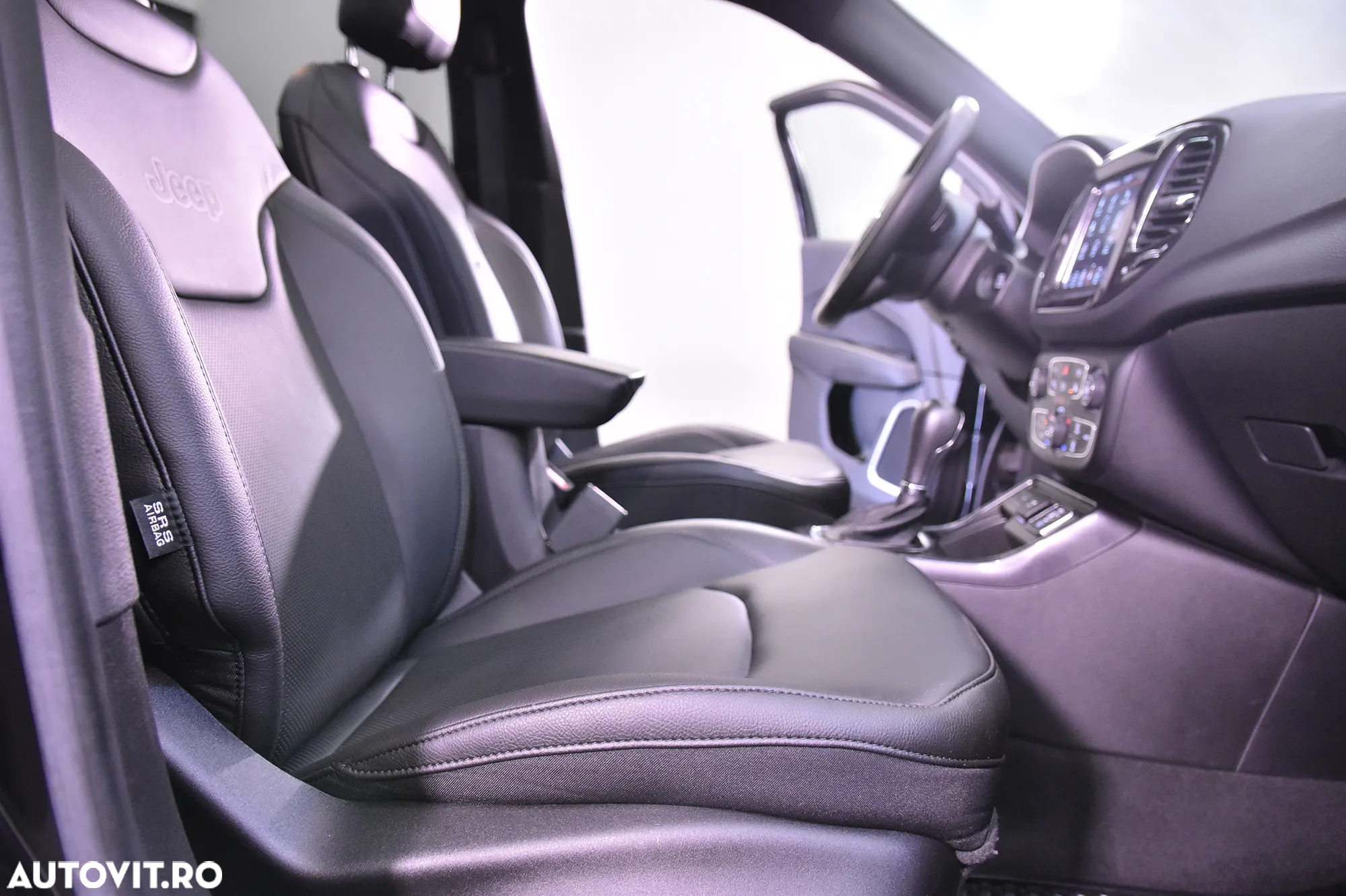 Jeep Compass - 11
