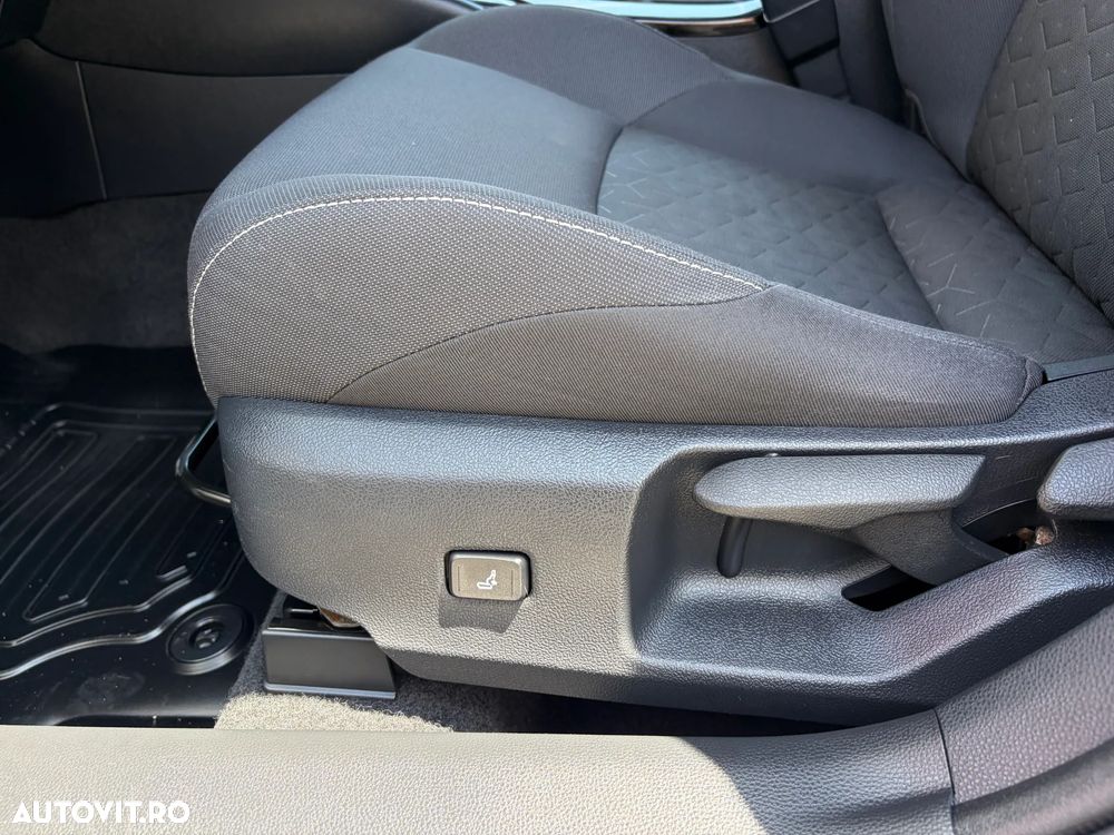 Toyota Corolla 1.8 HSD Dynamic - 18