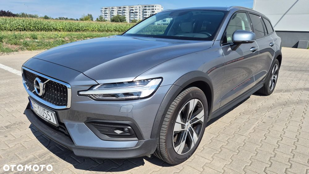 Volvo V60 Cross Country Pro B5 B AWD