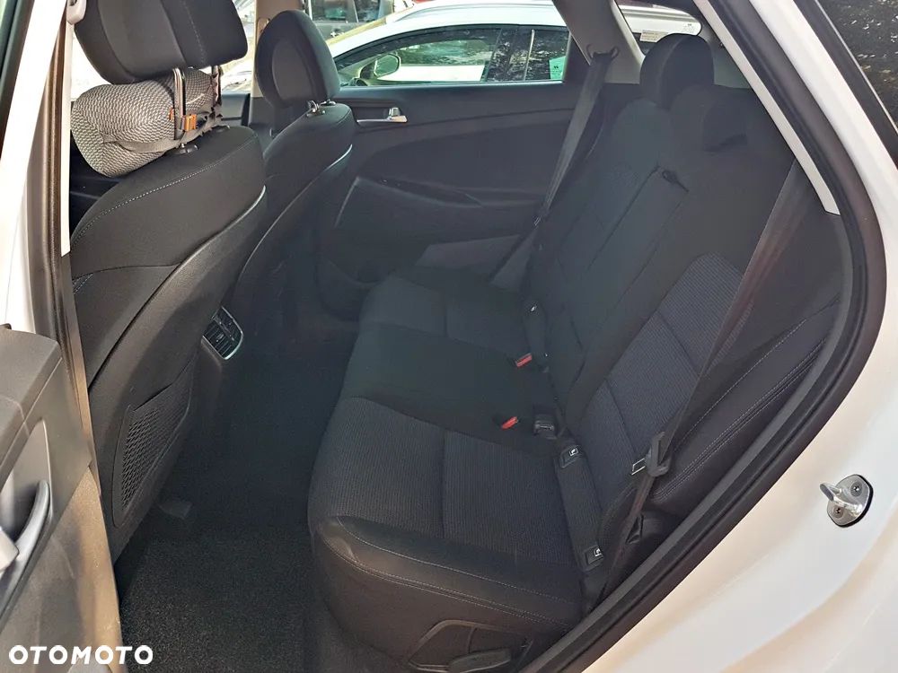 Hyundai Tucson 1.7 CRDI BlueDrive Premium 2WD DCT - 24