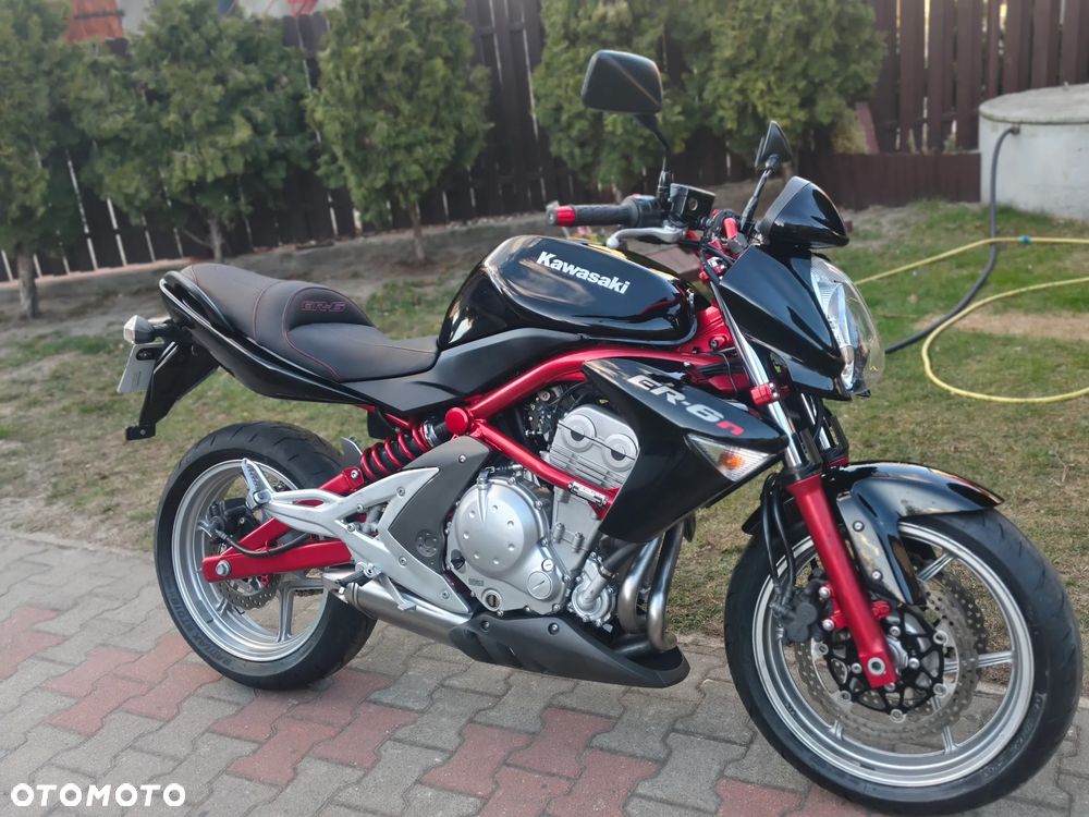 Kawasaki ER - 2
