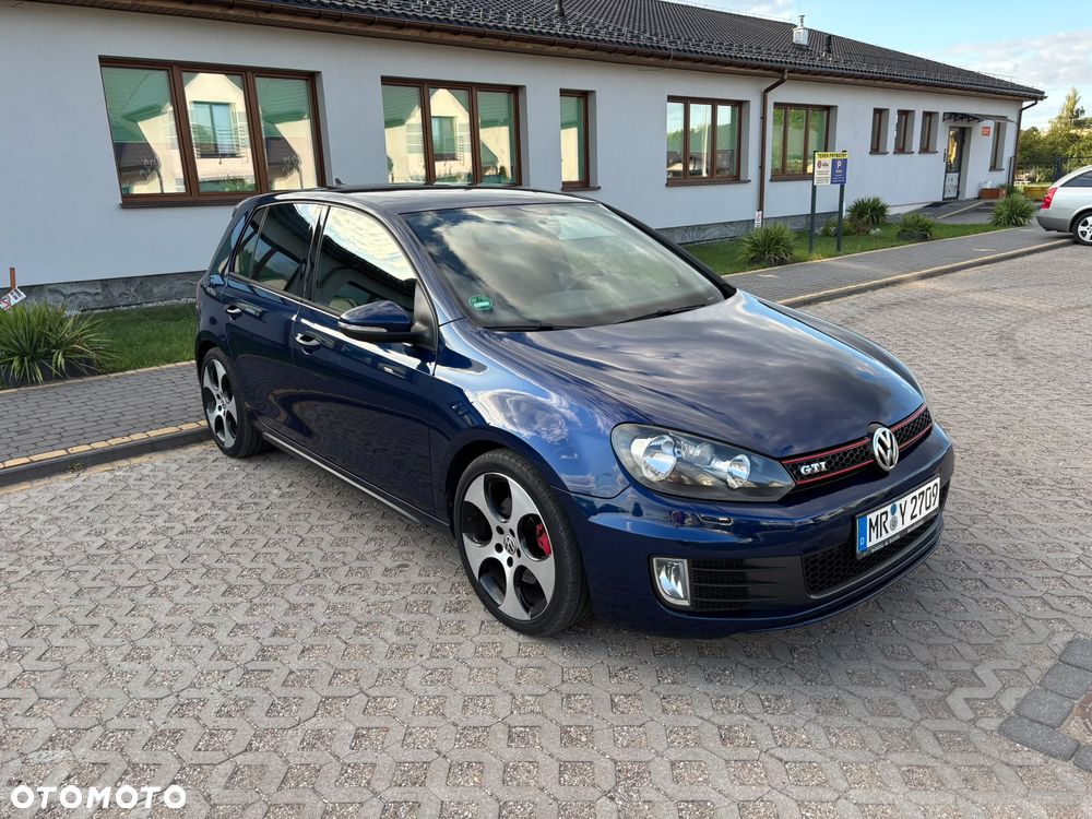 Volkswagen Golf 2.0 TSI GTI - 2
