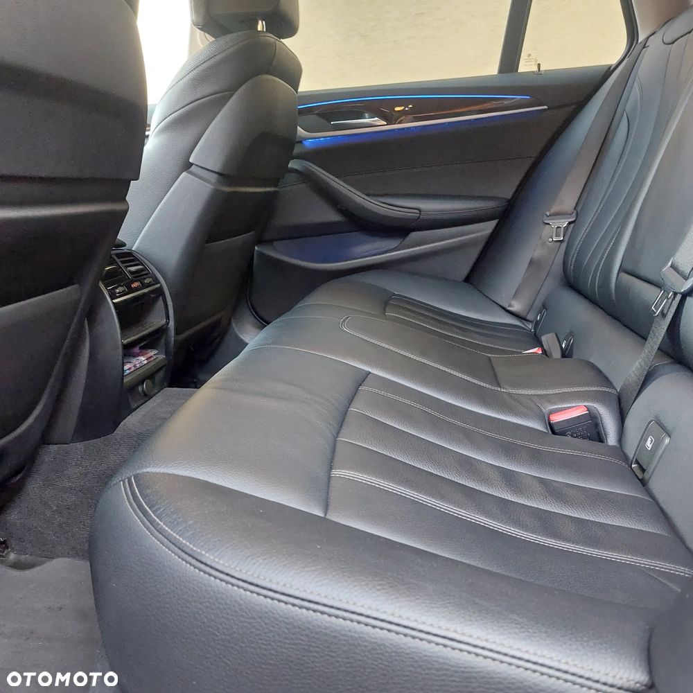 BMW Seria 5 520d - 7