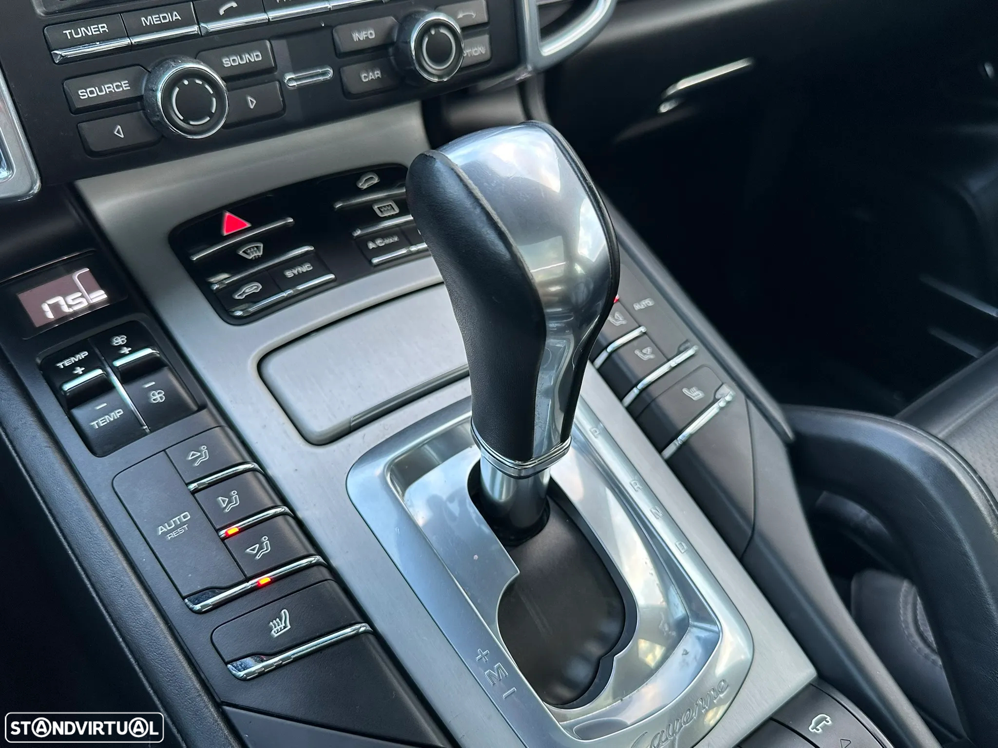Porsche Cayenne S Hybrid - 24